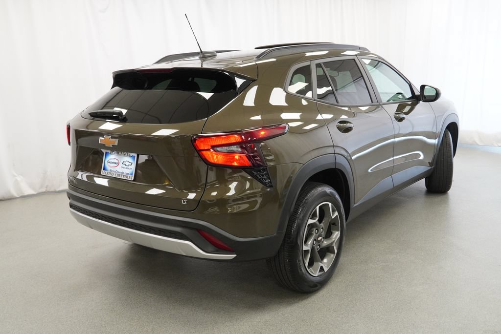 Certified 2024 Chevrolet Trax LT w/ Sunroof Package FWD image 4