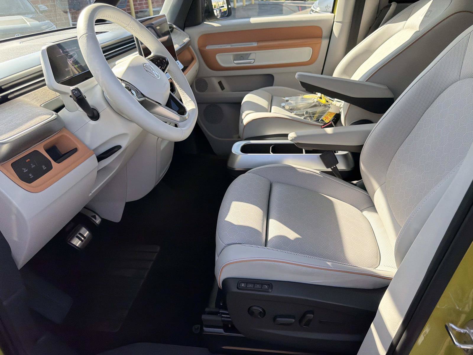 Certified 2025 Volkswagen ID. Buzz 1st Edition RWD image 14