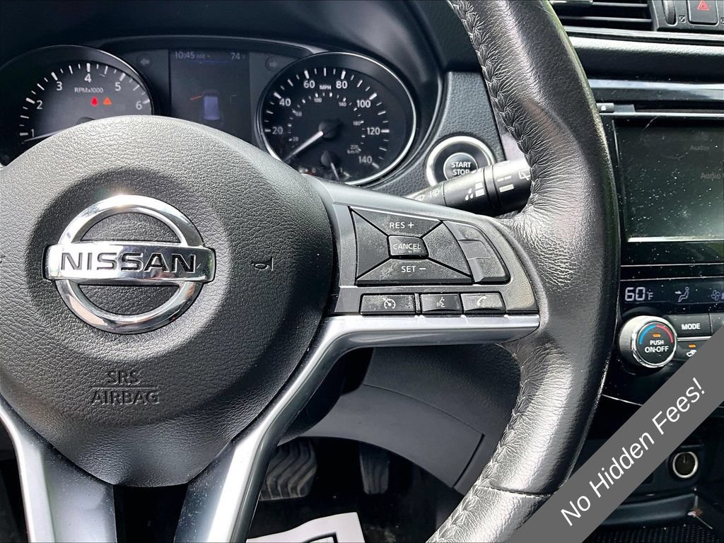 Used 2018 Nissan Rogue SV AWD/4WD image 17