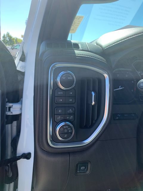 Used 2021 GMC Sierra 3500 Denali w/ Denali Ultimate Package AWD/4WD image 23