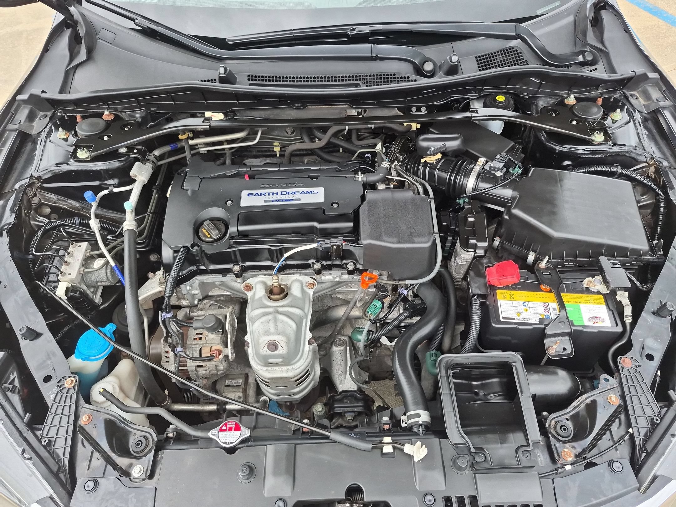 Used 2015 Honda Accord EX-L image 32