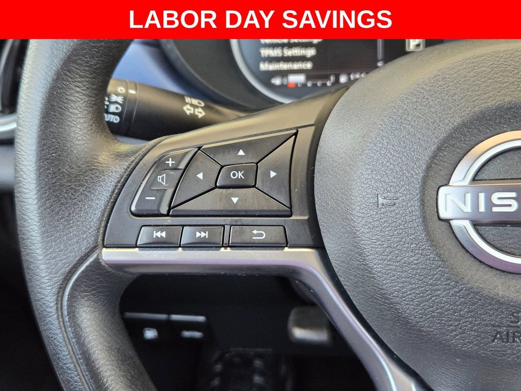 Used 2024 Nissan Versa SV FWD image 21