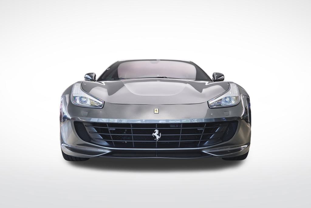 Used 2018 Ferrari GTC4Lusso image 8