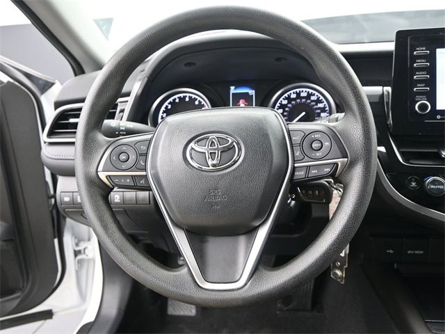 Used 2024 Toyota Camry LE image 7