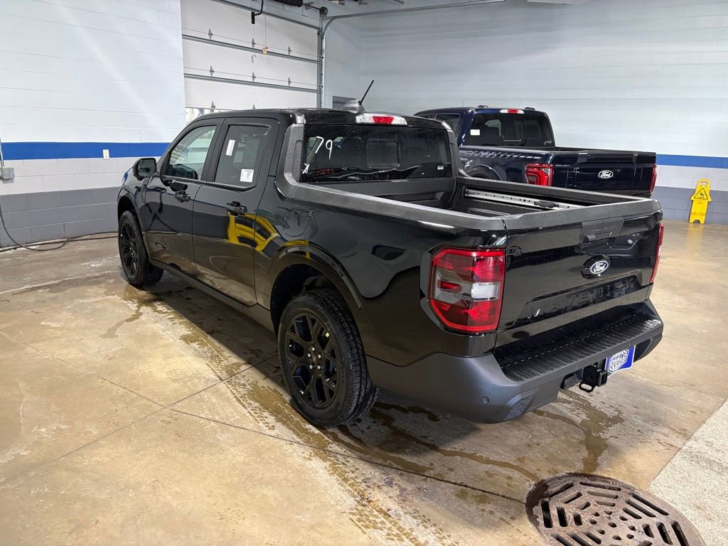 New 2026 Ford Maverick Lariat w/ Black Appearance Package image 4