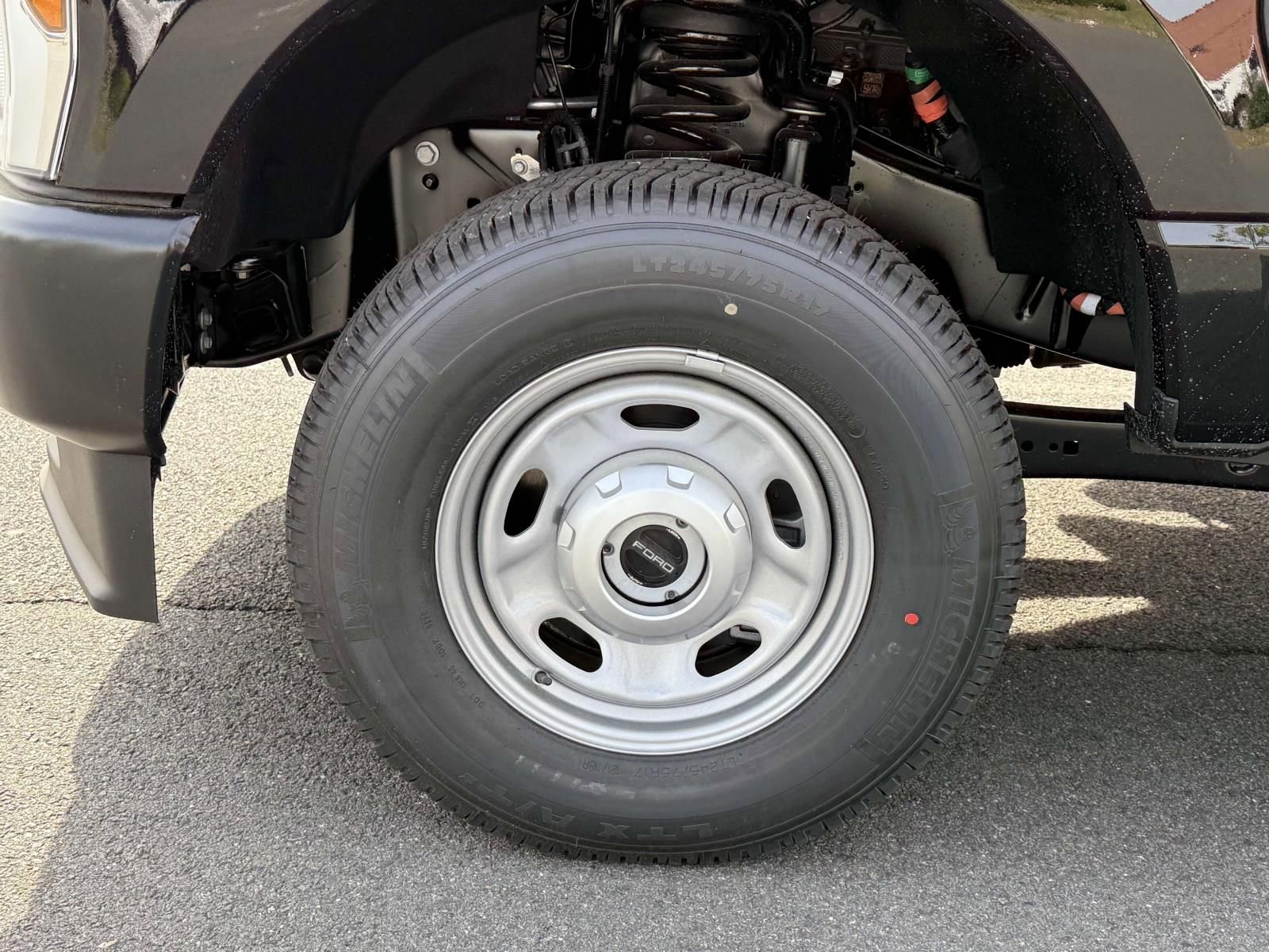 New 2025 Ford F250 XL w/ XL Driver Assist Package image 7