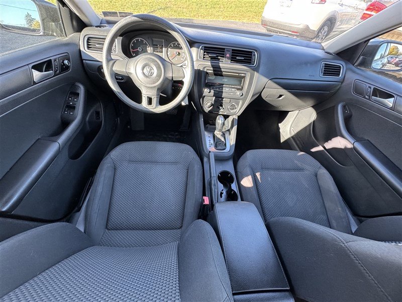 Used 2014 Volkswagen Jetta S image 9
