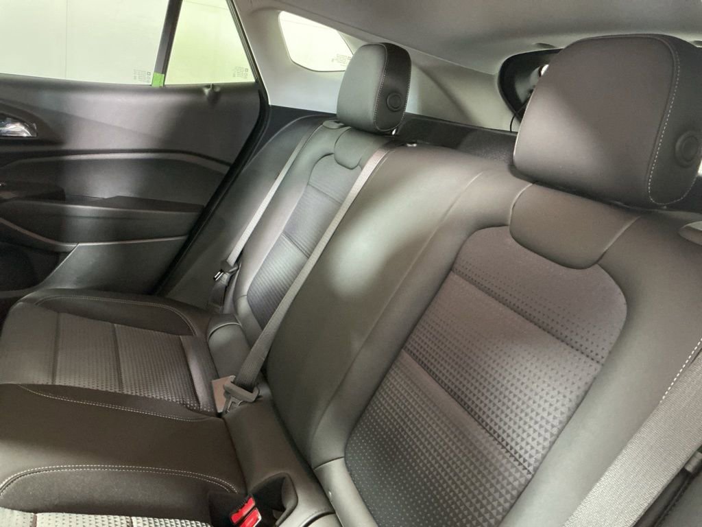 New 2026 Chevrolet Trax LT w/ Driver Confidence Package FWD image 5