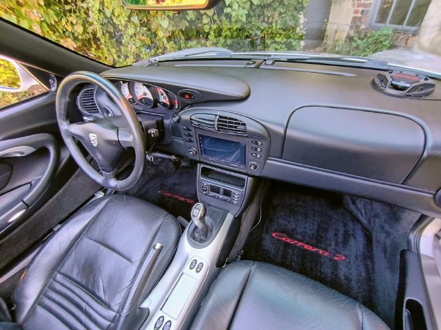 Used 2000 Porsche 911 Carrera RWD image 46