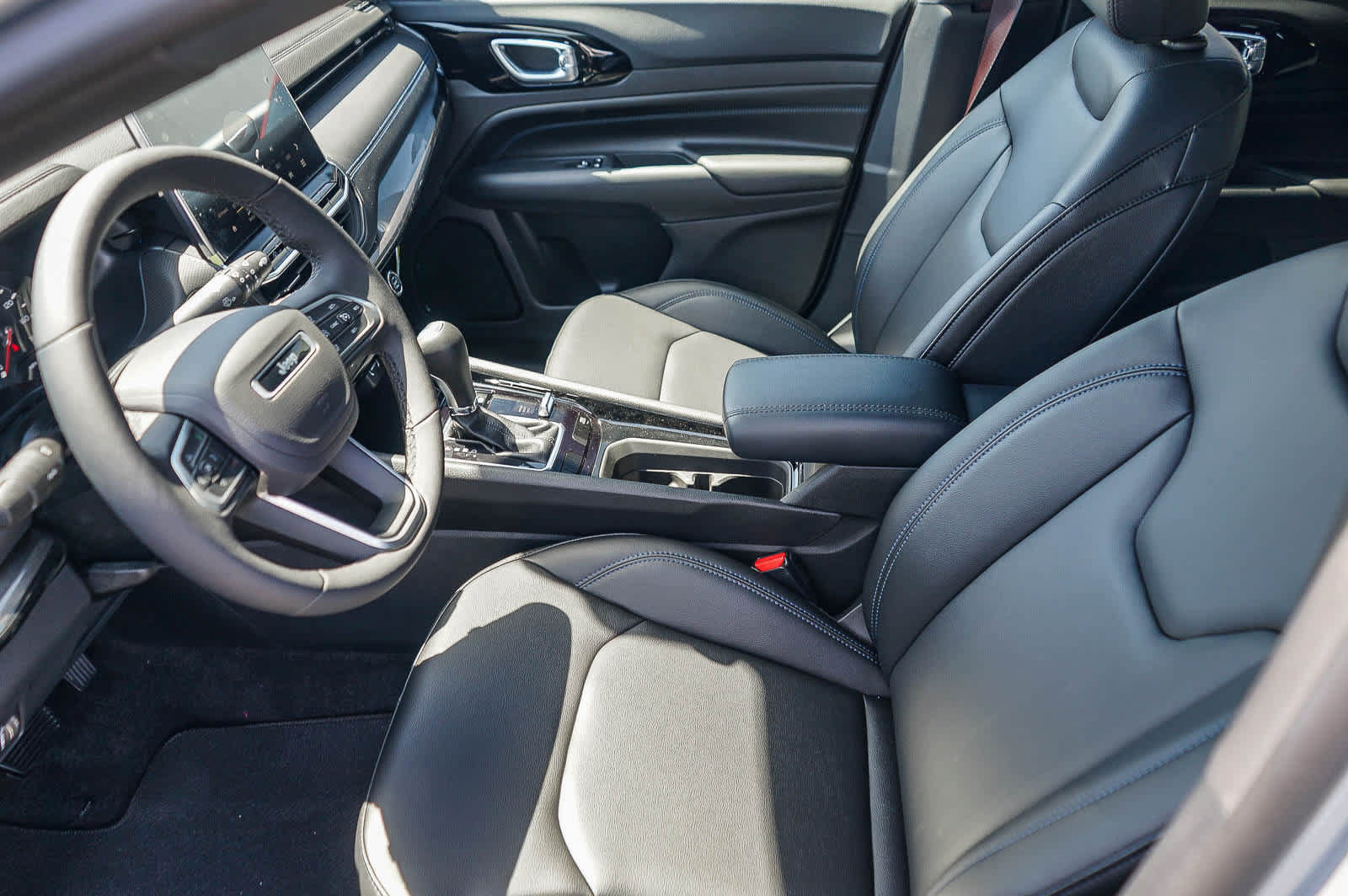 New 2026 Jeep Compass Limited AWD/4WD image 19
