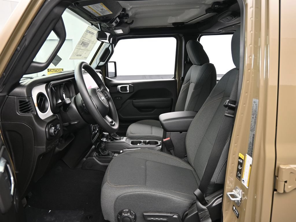 New 2026 Jeep Gladiator Sport AWD/4WD image 11