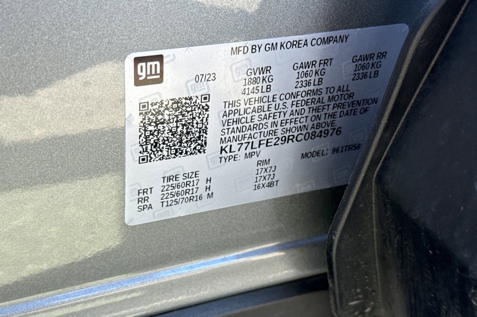 Used 2024 Chevrolet Trax LS w/ Driver Confidence Package image 27