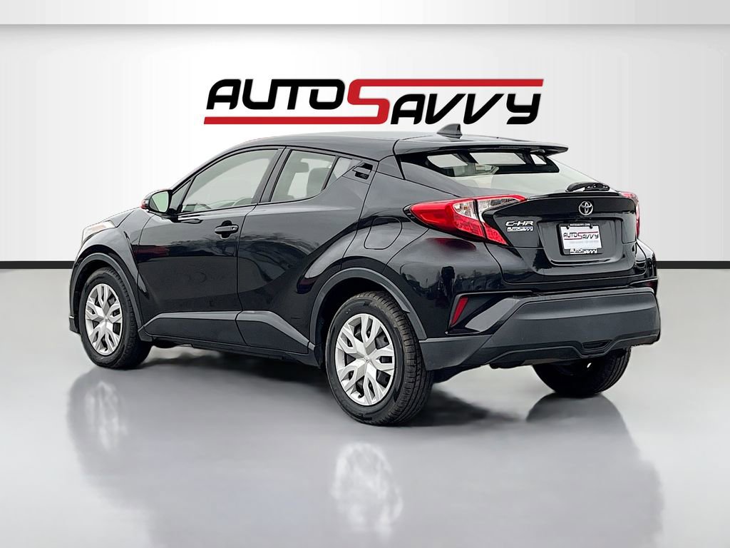Used 2019 Toyota C-HR LE FWD image 5