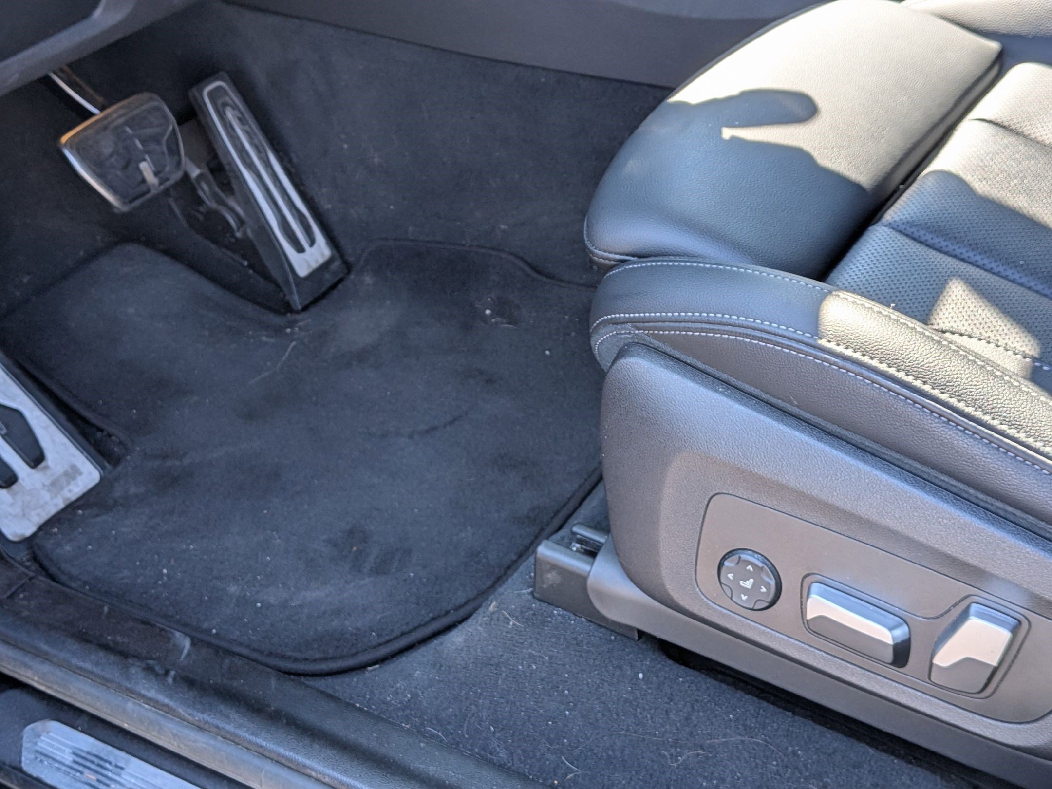 Certified 2023 BMW X3 sDrive30i w/ M Sport Package image 17