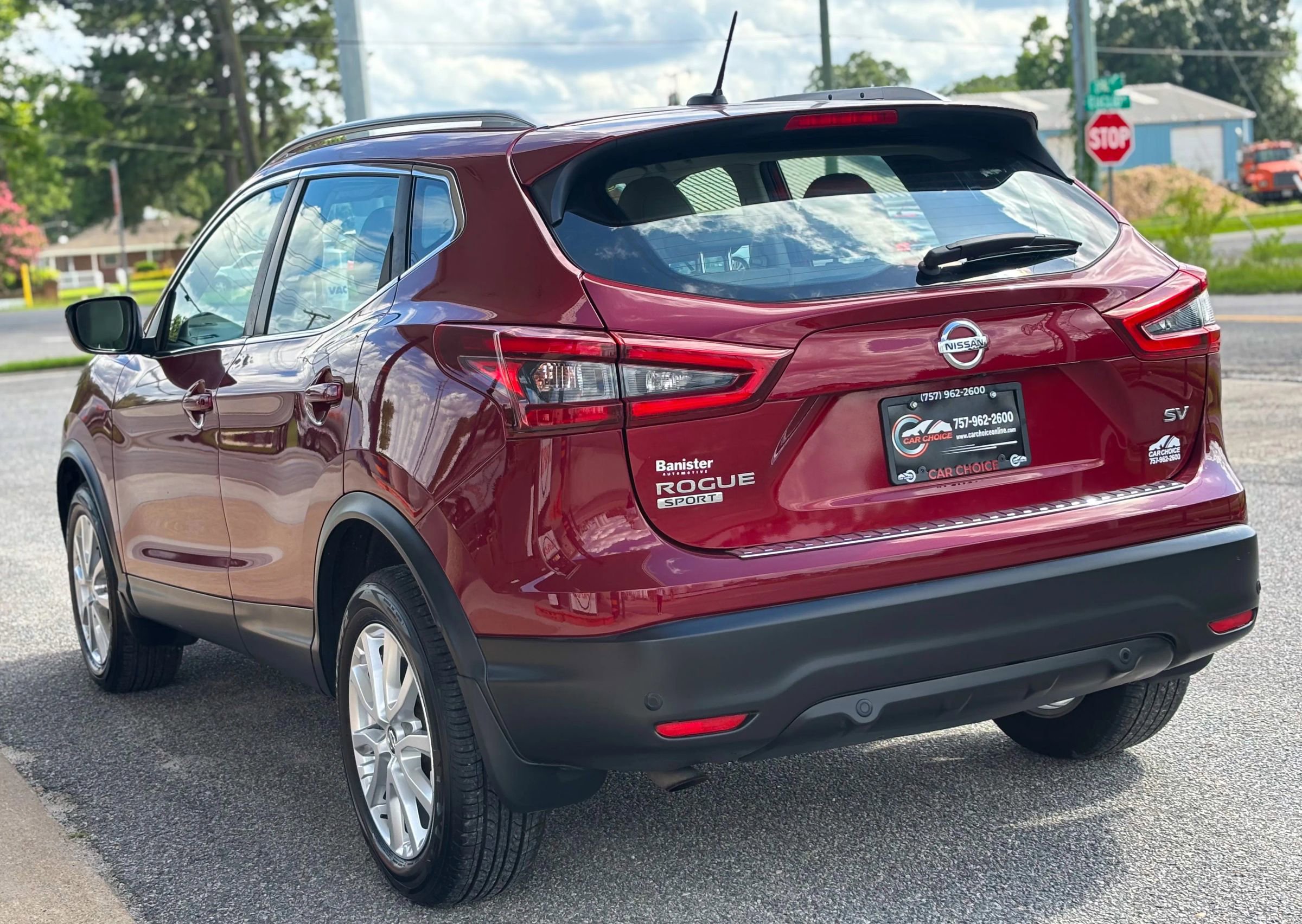 Used 2020 Nissan Rogue Sport SV w/ All-Weather Package FWD image 10