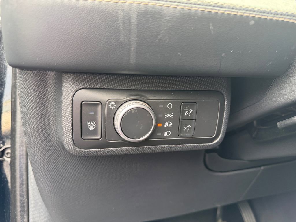 Used 2021 Ford Mustang Mach-E Select AWD/4WD image 27