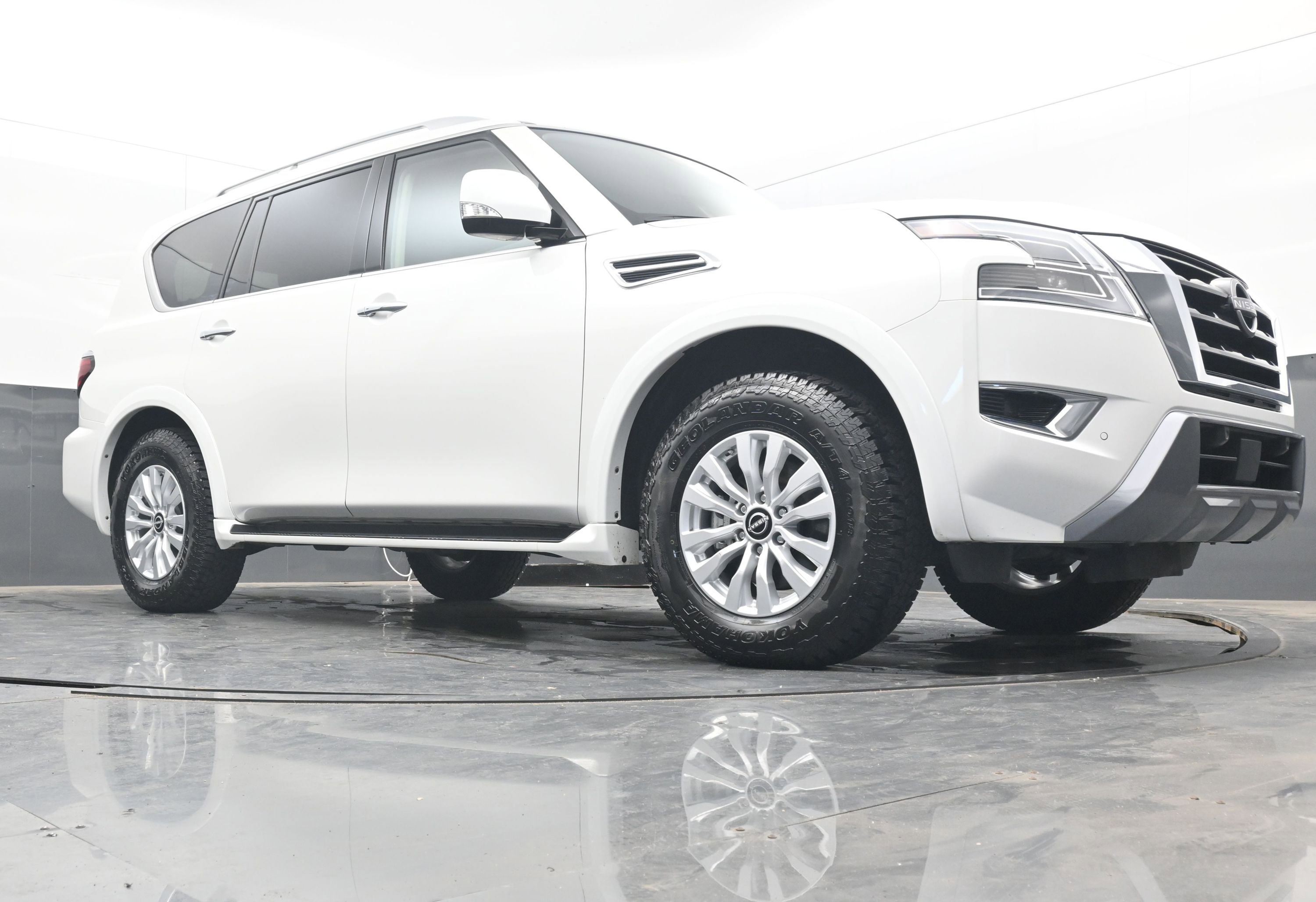 Certified 2024 Nissan Armada SV image 22