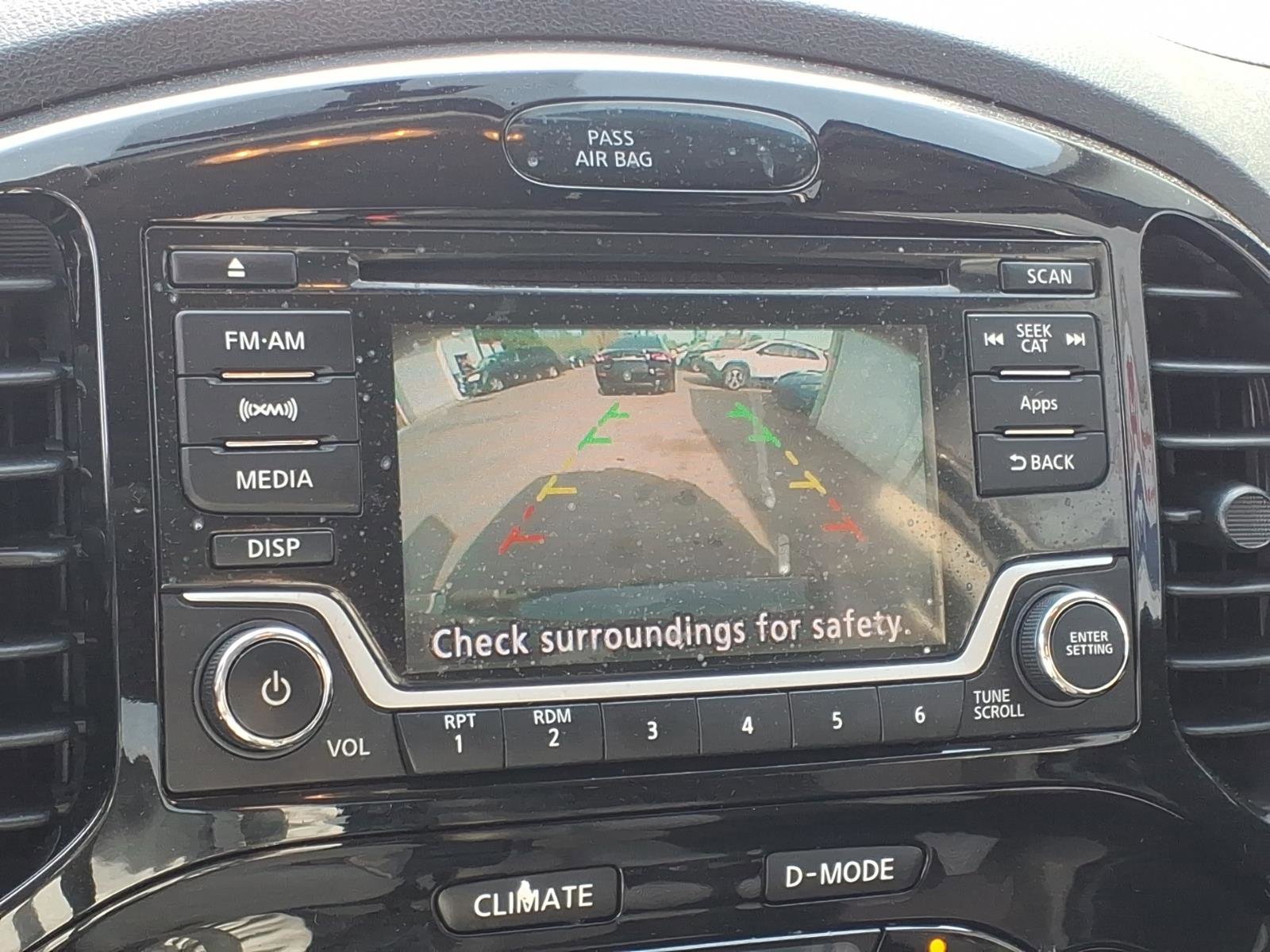 Used 2015 Nissan Juke SV image 8