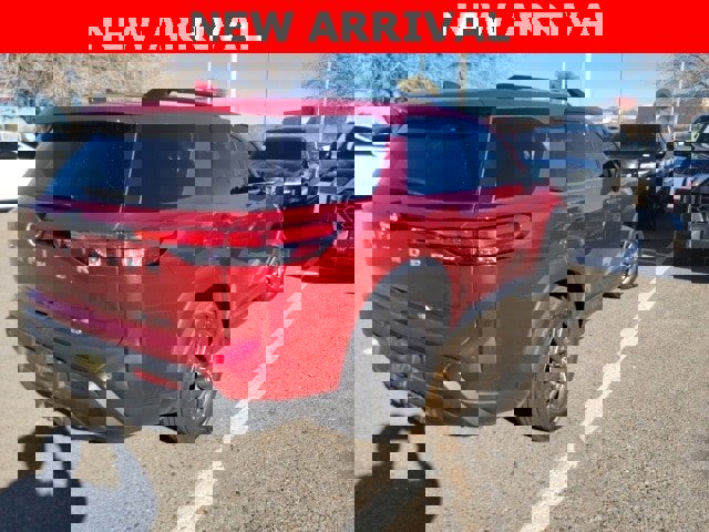 Certified 2022 Nissan Pathfinder SV w/ SV Premium Package image 5