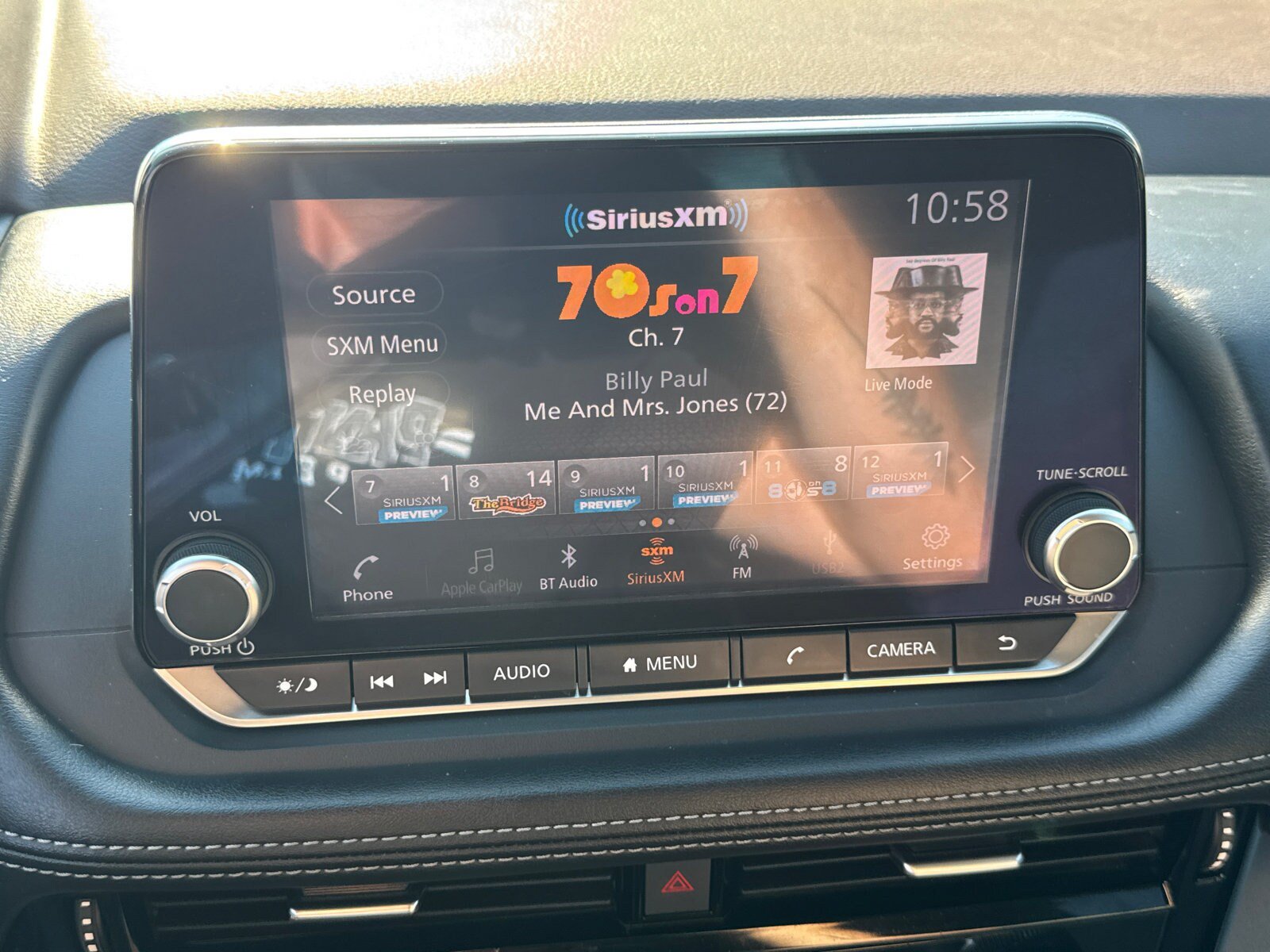 Used 2022 Nissan Rogue SV FWD image 27