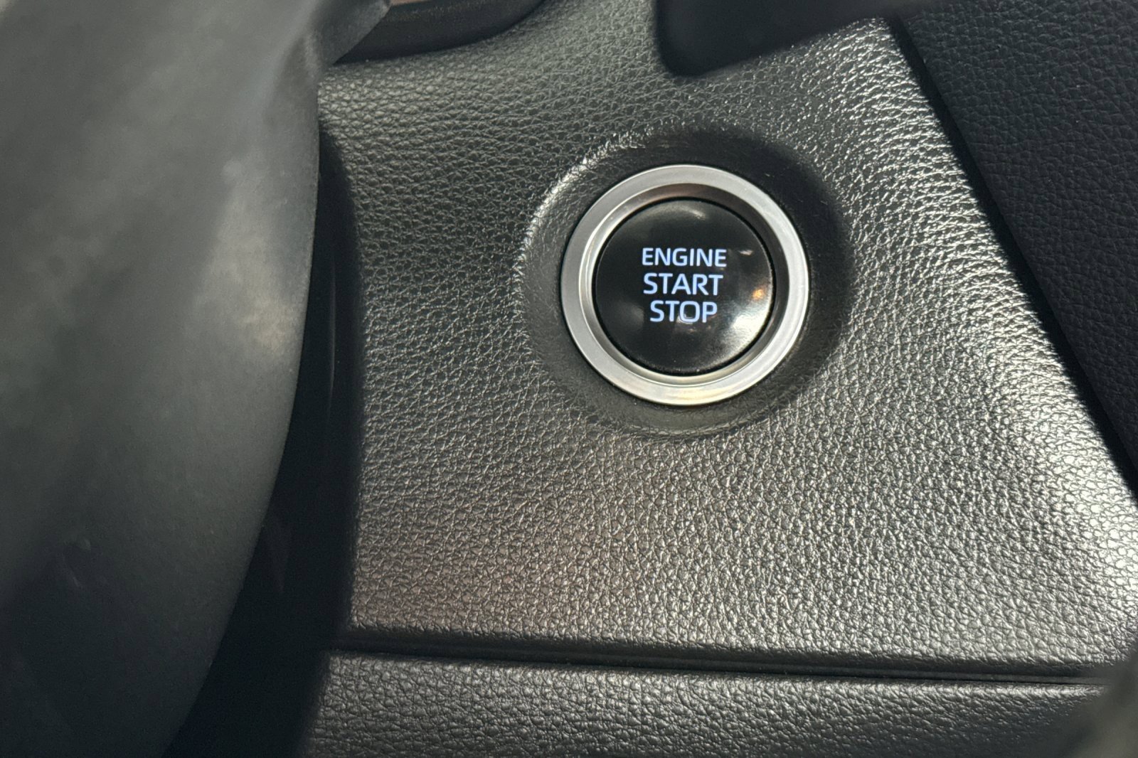 Used 2021 Toyota Corolla XSE image 25