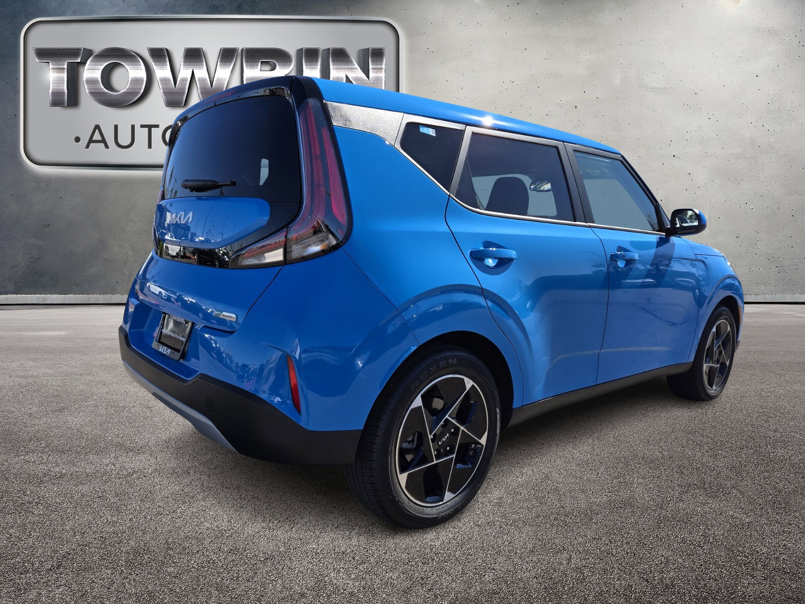 Certified 2025 Kia Soul EX image 5