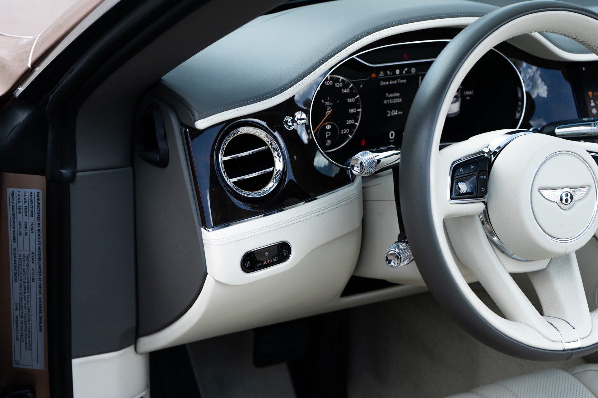 Used 2022 Bentley Continental GT AWD/4WD image 22