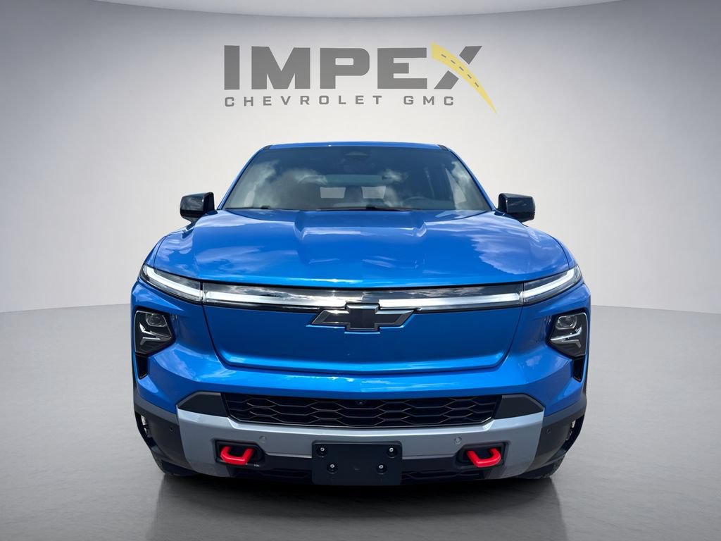 Used 2026 Chevrolet Silverado EV Trail Boss AWD/4WD image 8