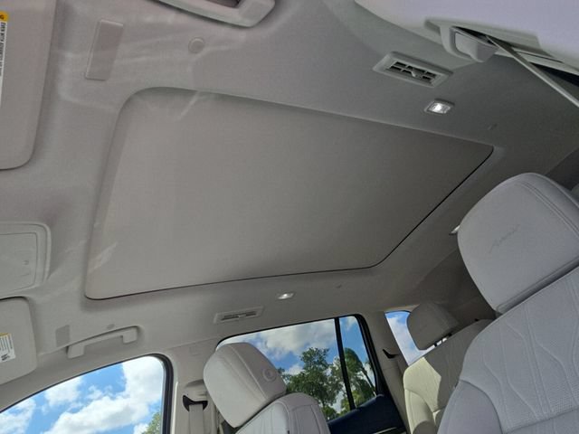 New 2026 Buick Enclave Avenir w/ Super Cruise Package FWD image 22
