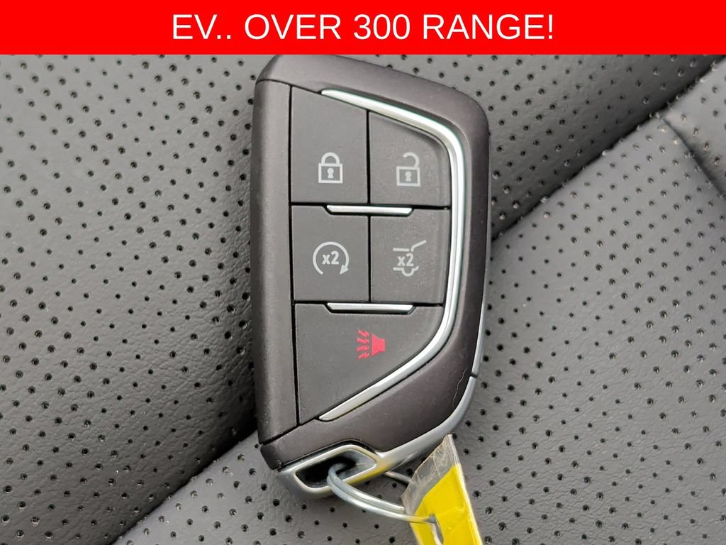 Used 2024 Cadillac Lyriq Luxury AWD/4WD image 39