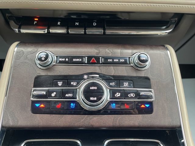 Used 2023 Lincoln Aviator Reserve w/ Equipment Group 201A image 24