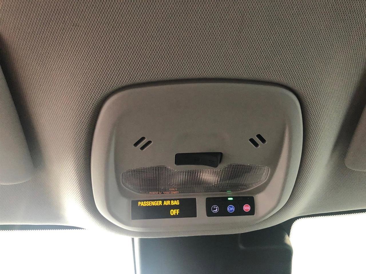 Used 2024 Chevrolet Trax LT w/ Driver Confidence Package FWD image 19