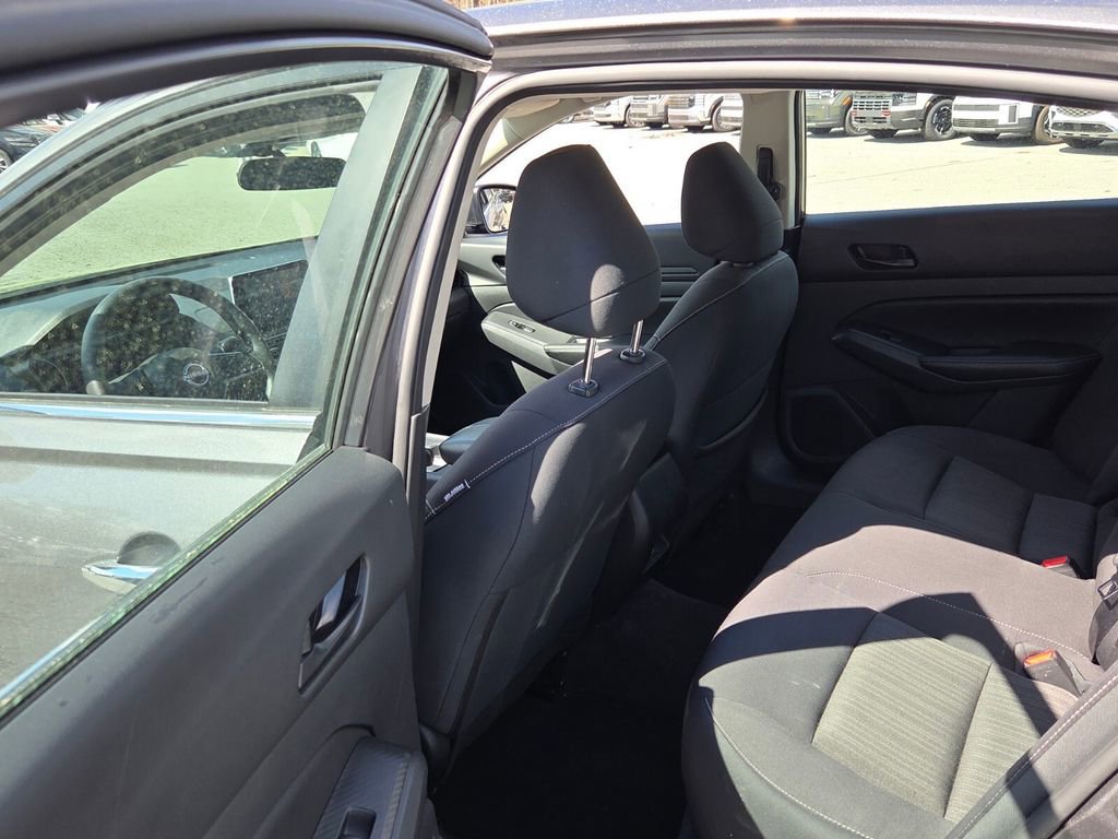 Used 2025 Nissan Altima 2.5 SV image 7