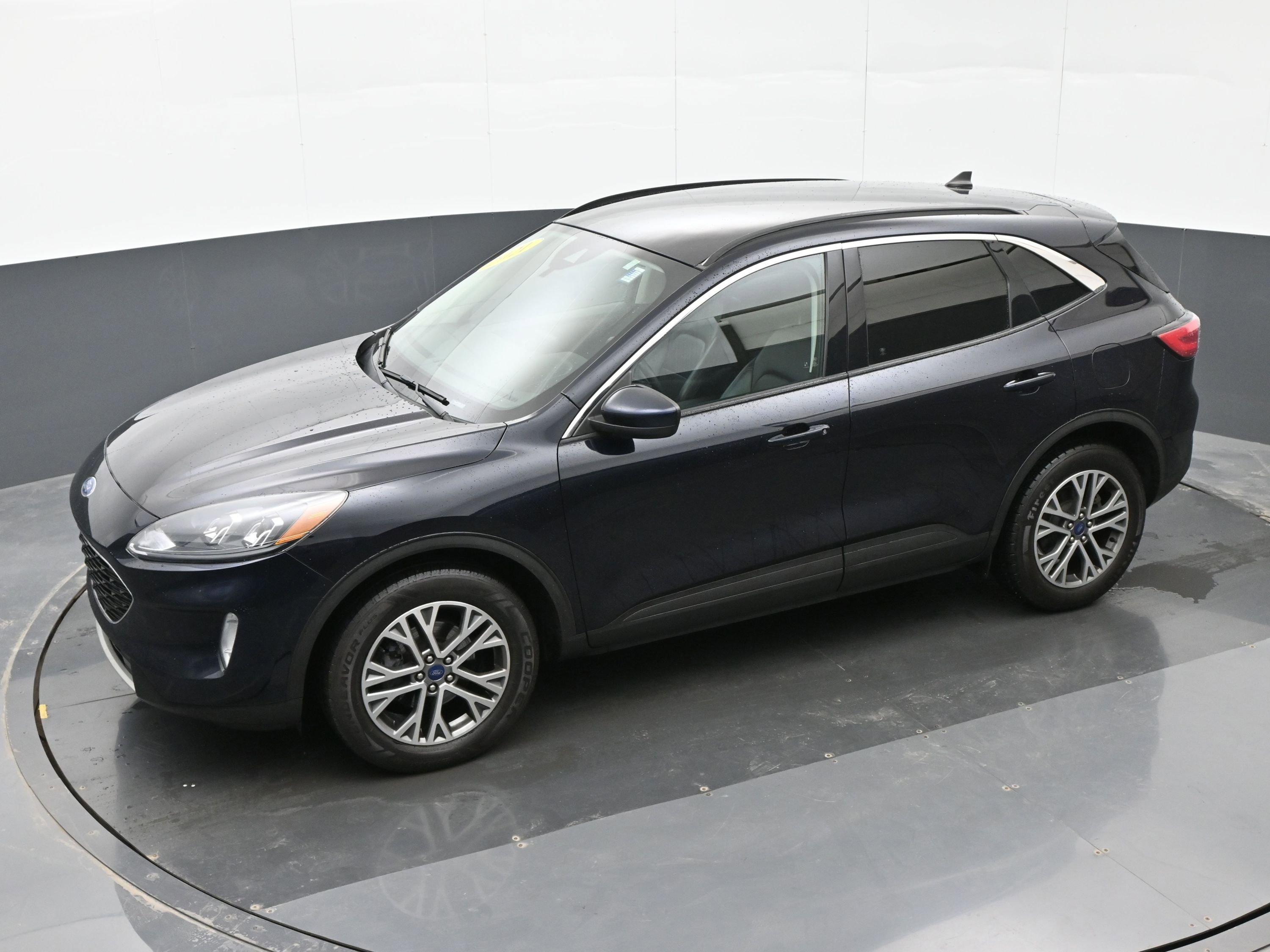 Used 2021 Ford Escape SEL image 32