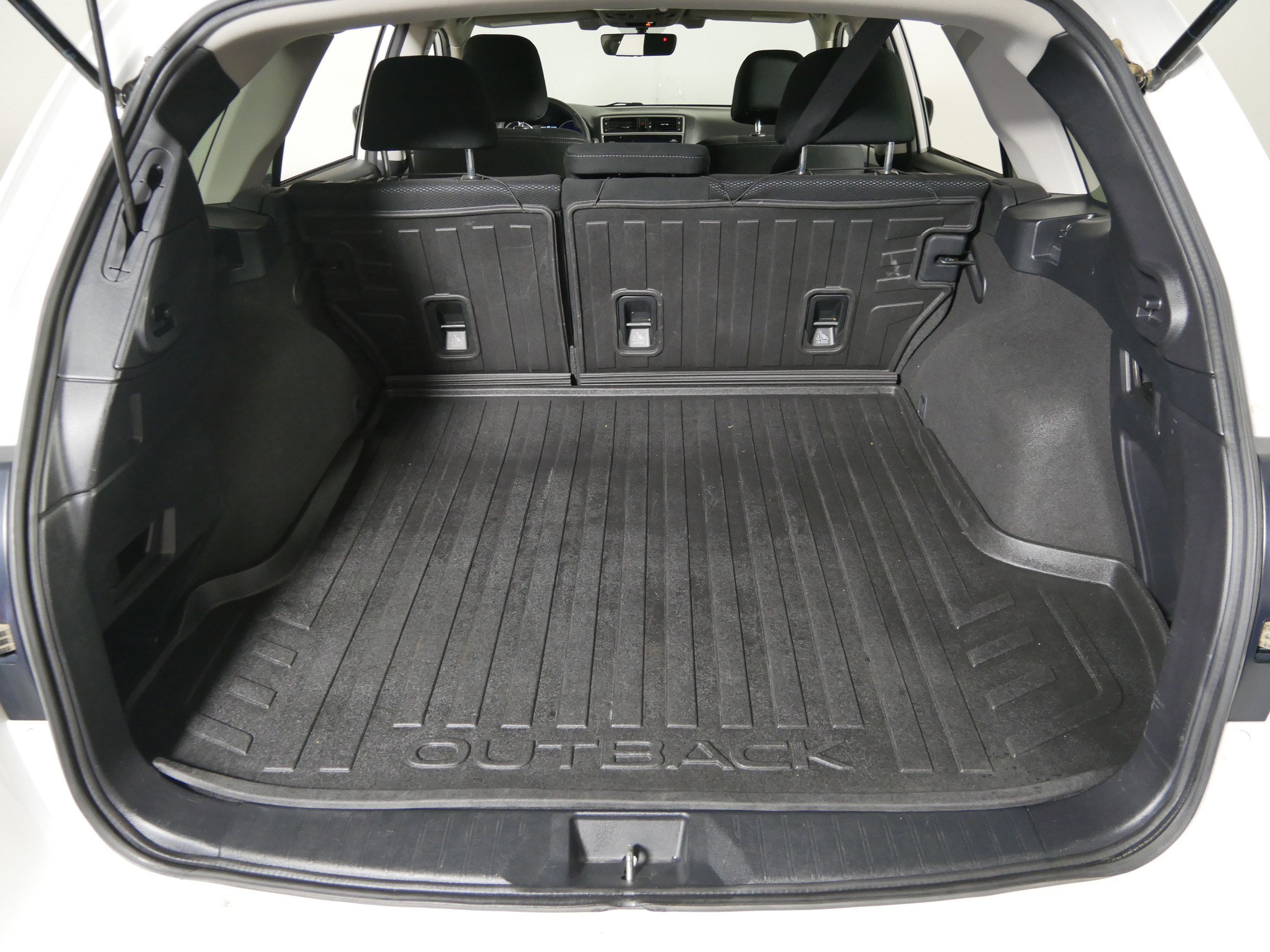 Used 2019 Subaru Outback 2.5i Premium image 18