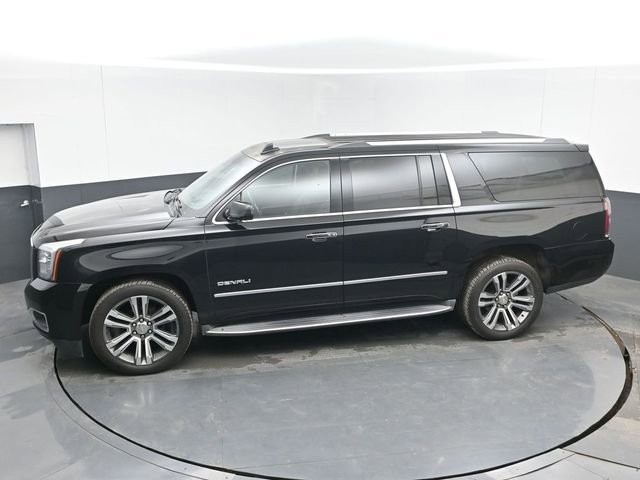 Used 2017 GMC Yukon XL Denali w/ Open Road Package AWD/4WD image 39