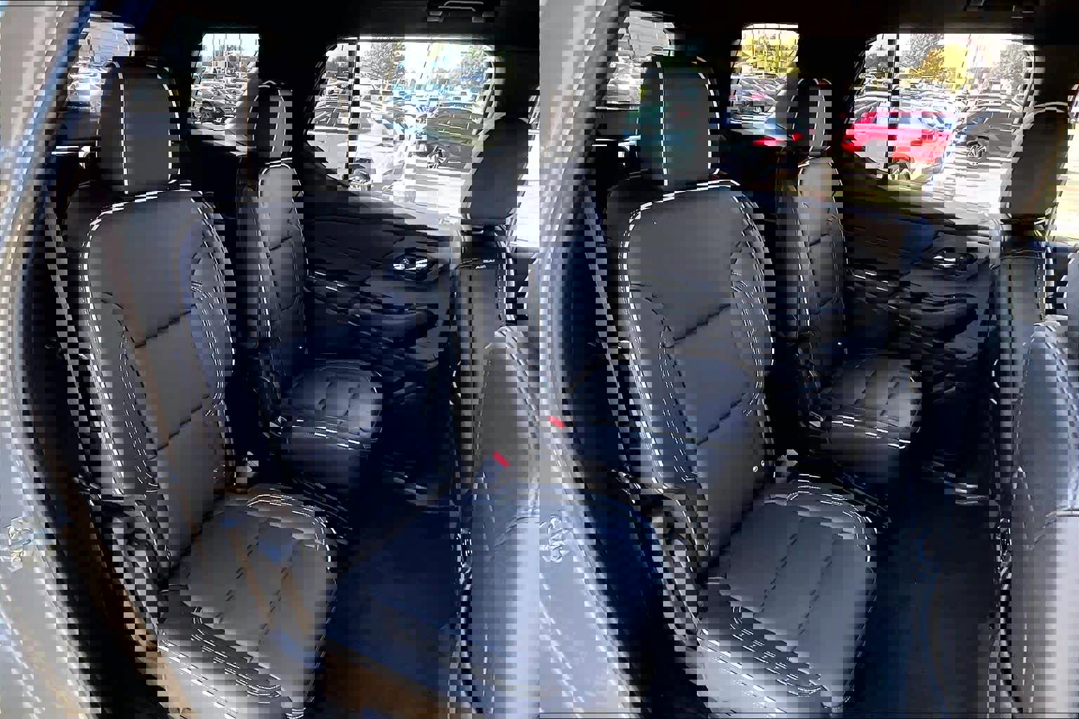 Used 2023 Chevrolet Traverse Premier w/ Redline Edition image 20