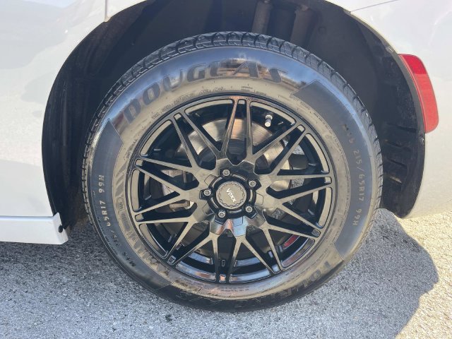 Used 2022 Dodge Charger SXT RWD image 11