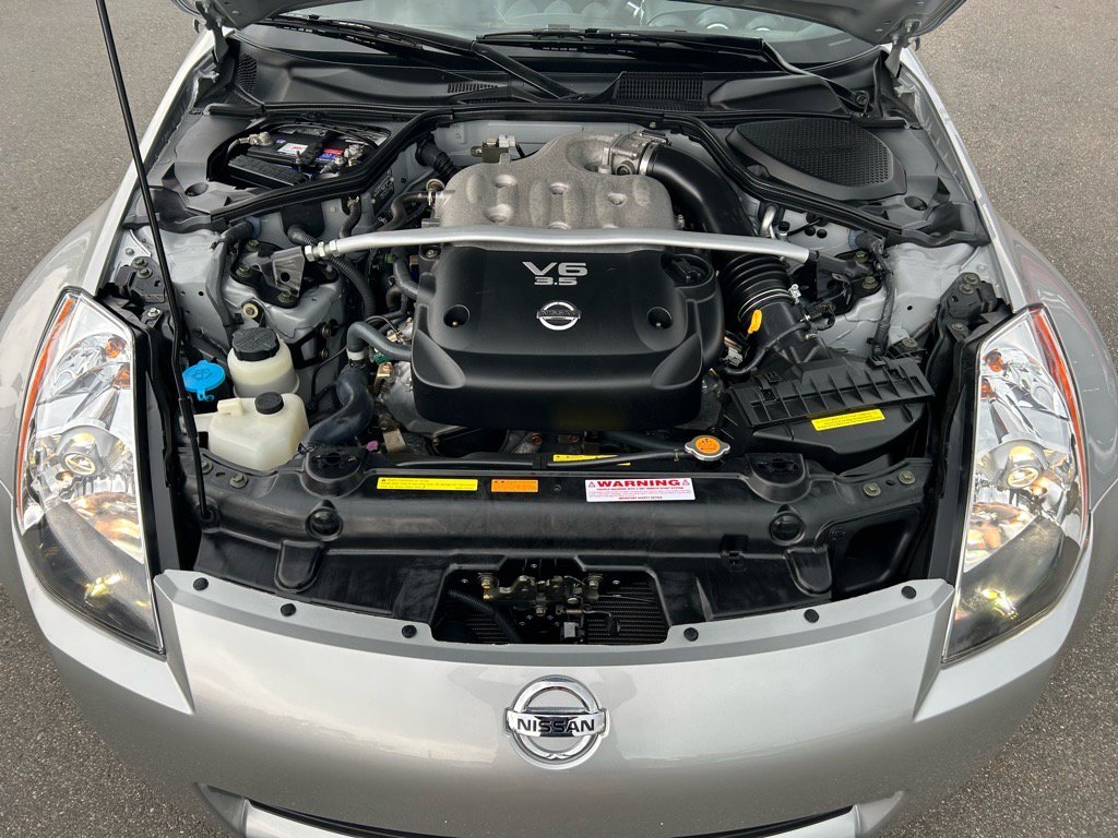 Used 2005 Nissan 350Z Touring image 43