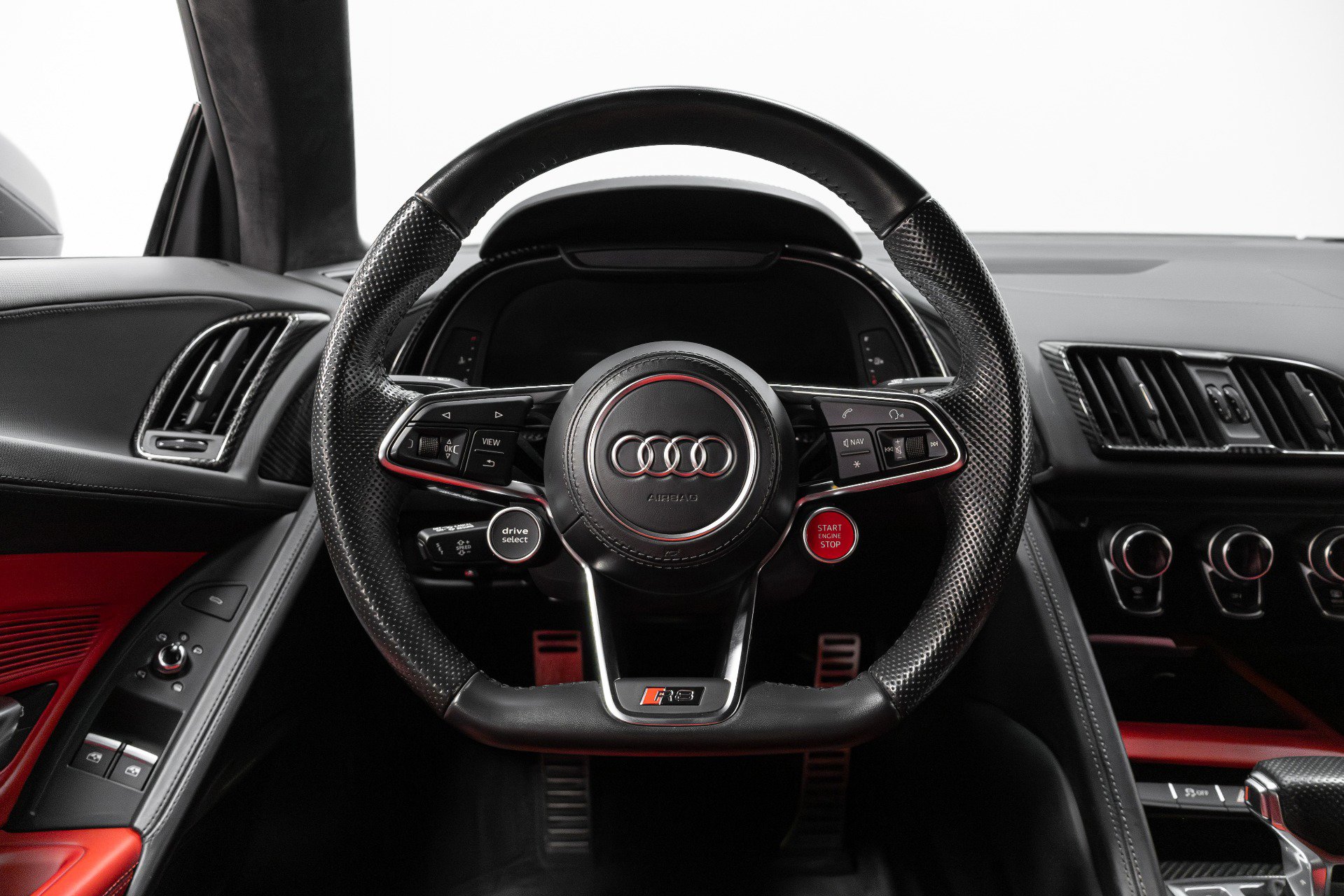 Used 2018 Audi R8 V10 w/ Premium Package image 51