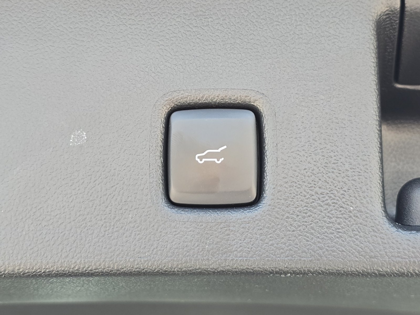 Used 2024 Ford Escape Active w/ Cold Weather Package FWD image 17