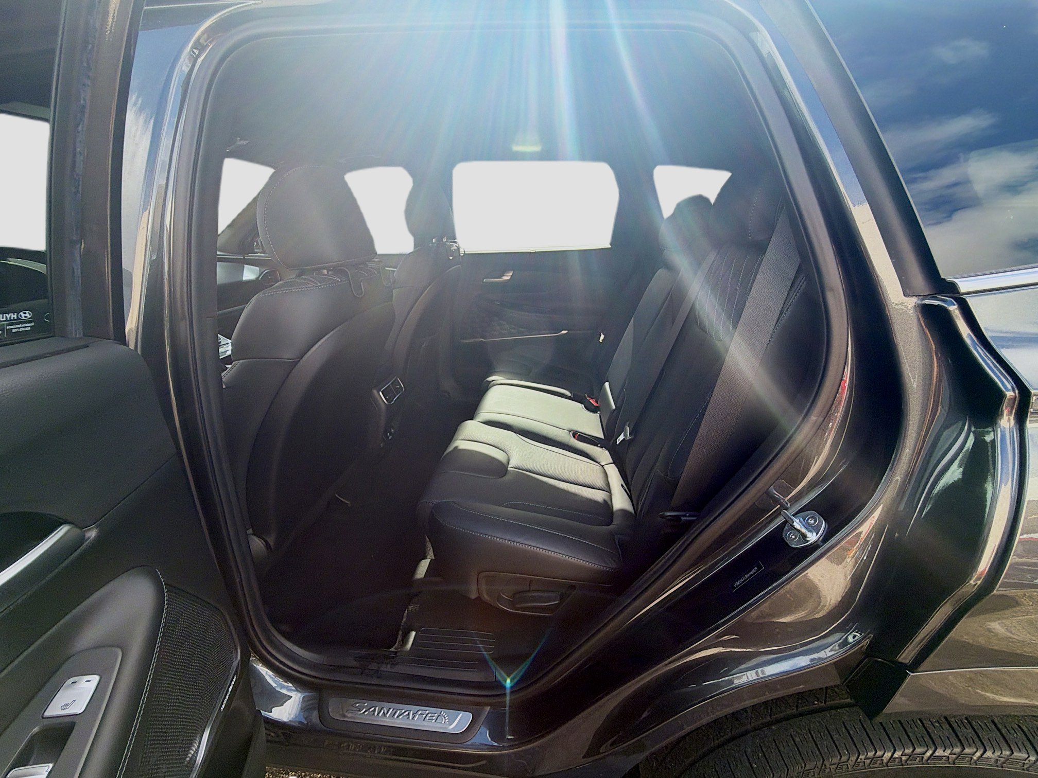 Used 2022 Hyundai Santa Fe Calligraphy image 24