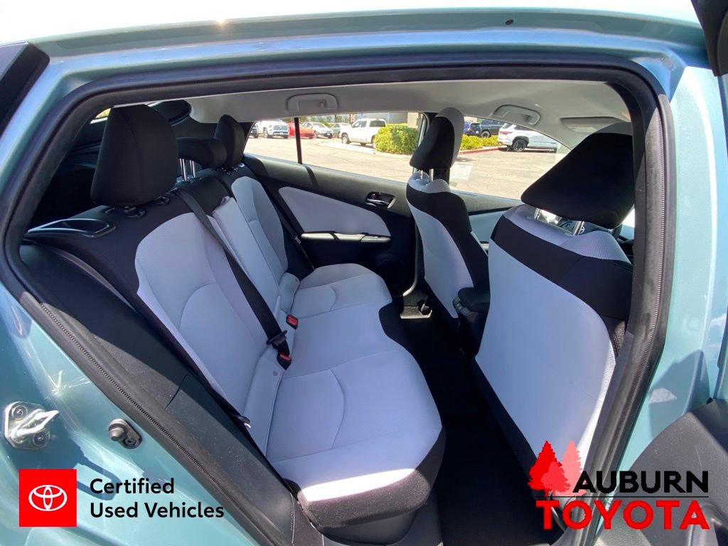 Certified 2022 Toyota Prius L Eco FWD image 16