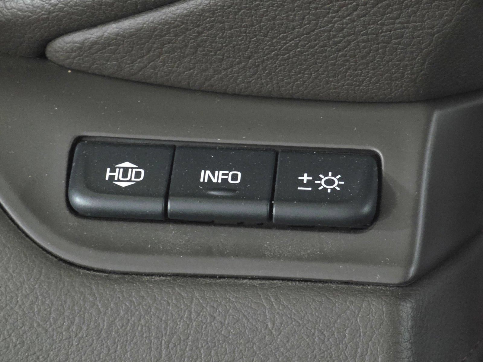 Used 2015 Cadillac Escalade Premium AWD/4WD image 35