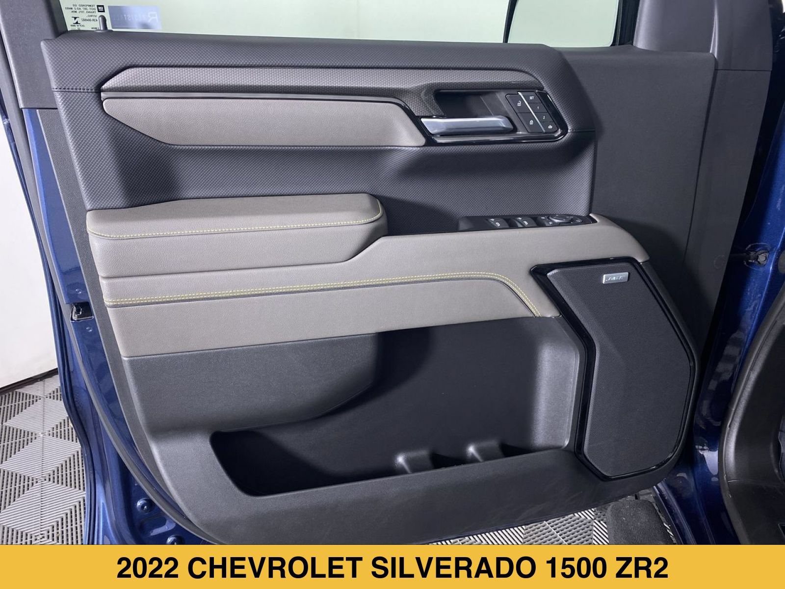 Certified 2022 Chevrolet Silverado 1500 ZR2 w/ Technology Package AWD/4WD image 13