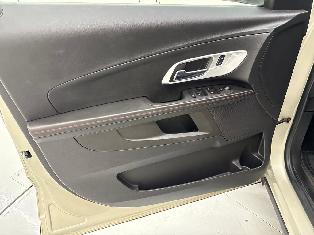 Used 2015 Chevrolet Equinox LT w/ Driver Convenience Package FWD image 12