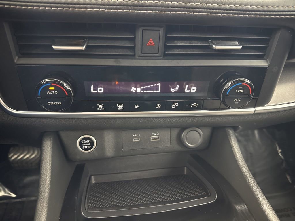 Used 2023 Nissan Rogue SV AWD/4WD image 19