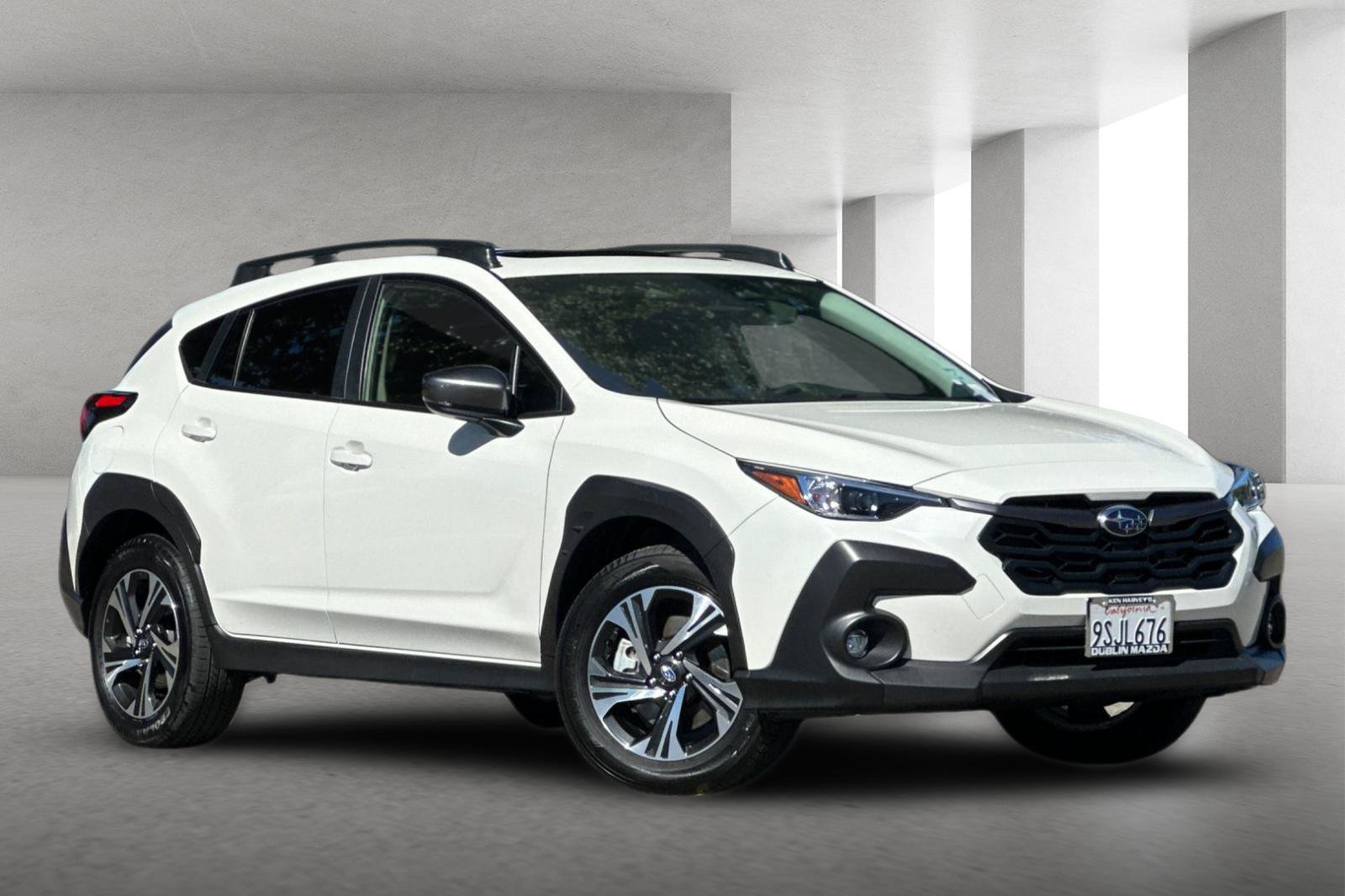 Used 2025 Subaru Crosstrek 2.5i Premium AWD/4WD image 2