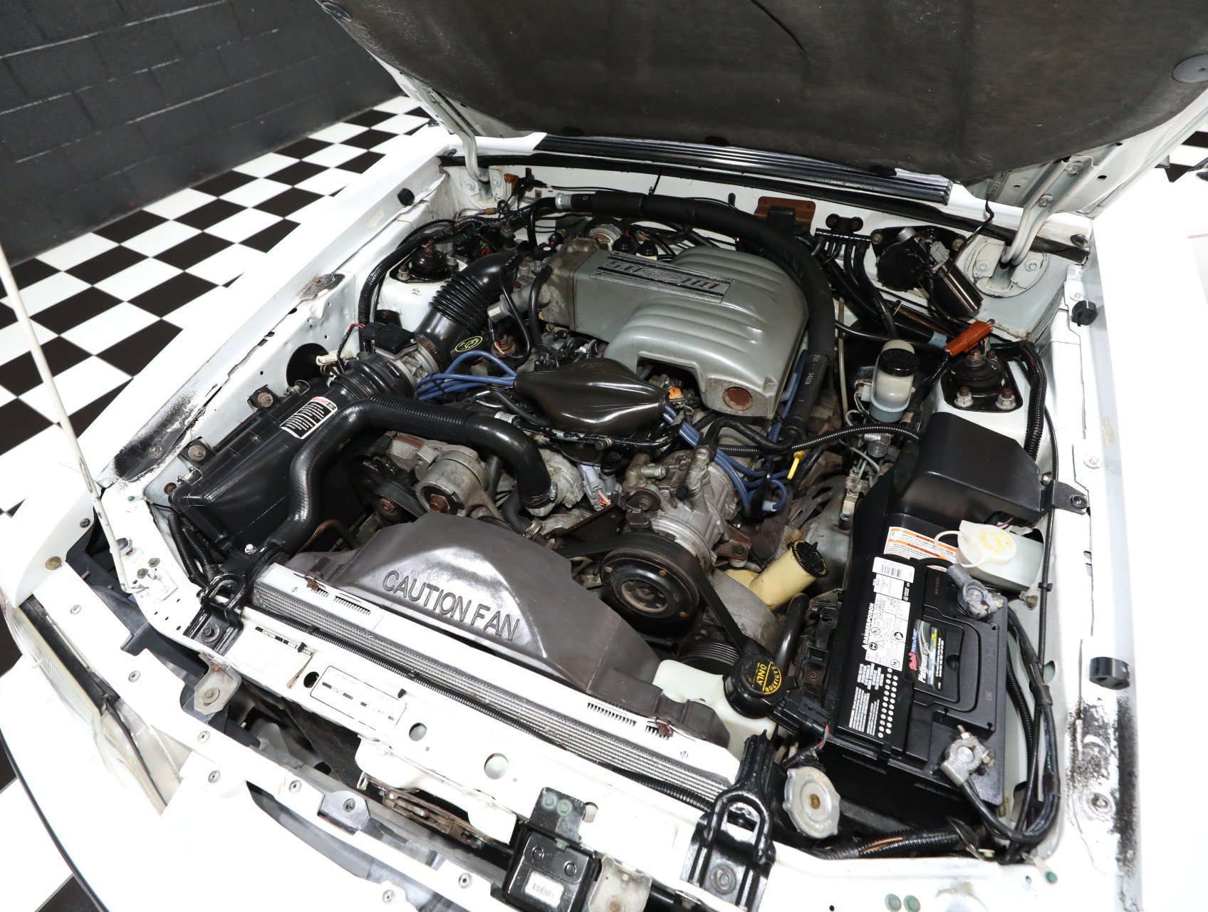 Used 1991 Ford Mustang LX RWD image 2
