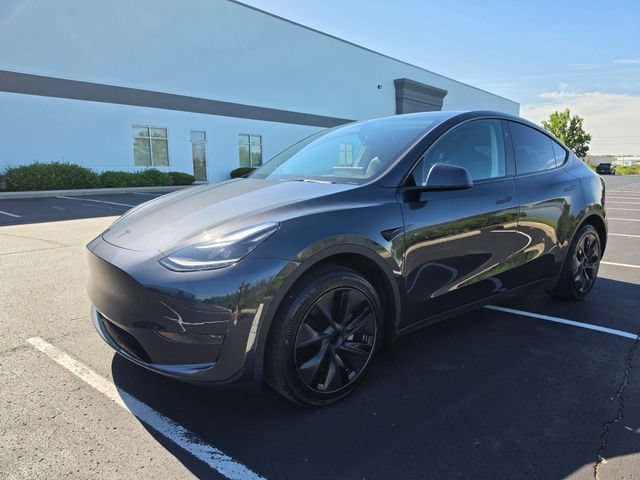 Used 2025 Tesla Model Y Long Range RWD image 14